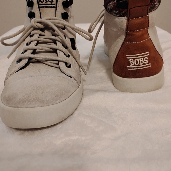 Skechers Memory Foam Sneakers - Picture 4 of 5